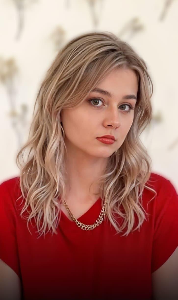 Арина Бисерова
