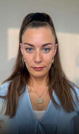 Эвелина Ананда
