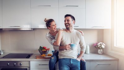 Любовь и брак: что важнее — страсть или стабильность - Aura7