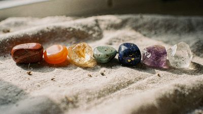 Семь природных кристаллов, символизирующих чакры